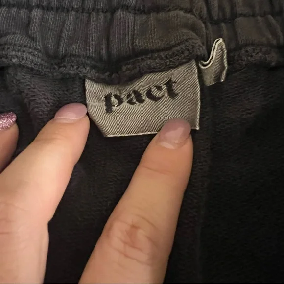 PACT Organic Cotton Cropped Sweatpants Charcoal Gray Size M - Picture 3 of 6